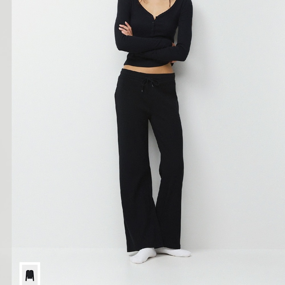 HomeStretch™ Rib Kickback Pant - Picture 2 of 5